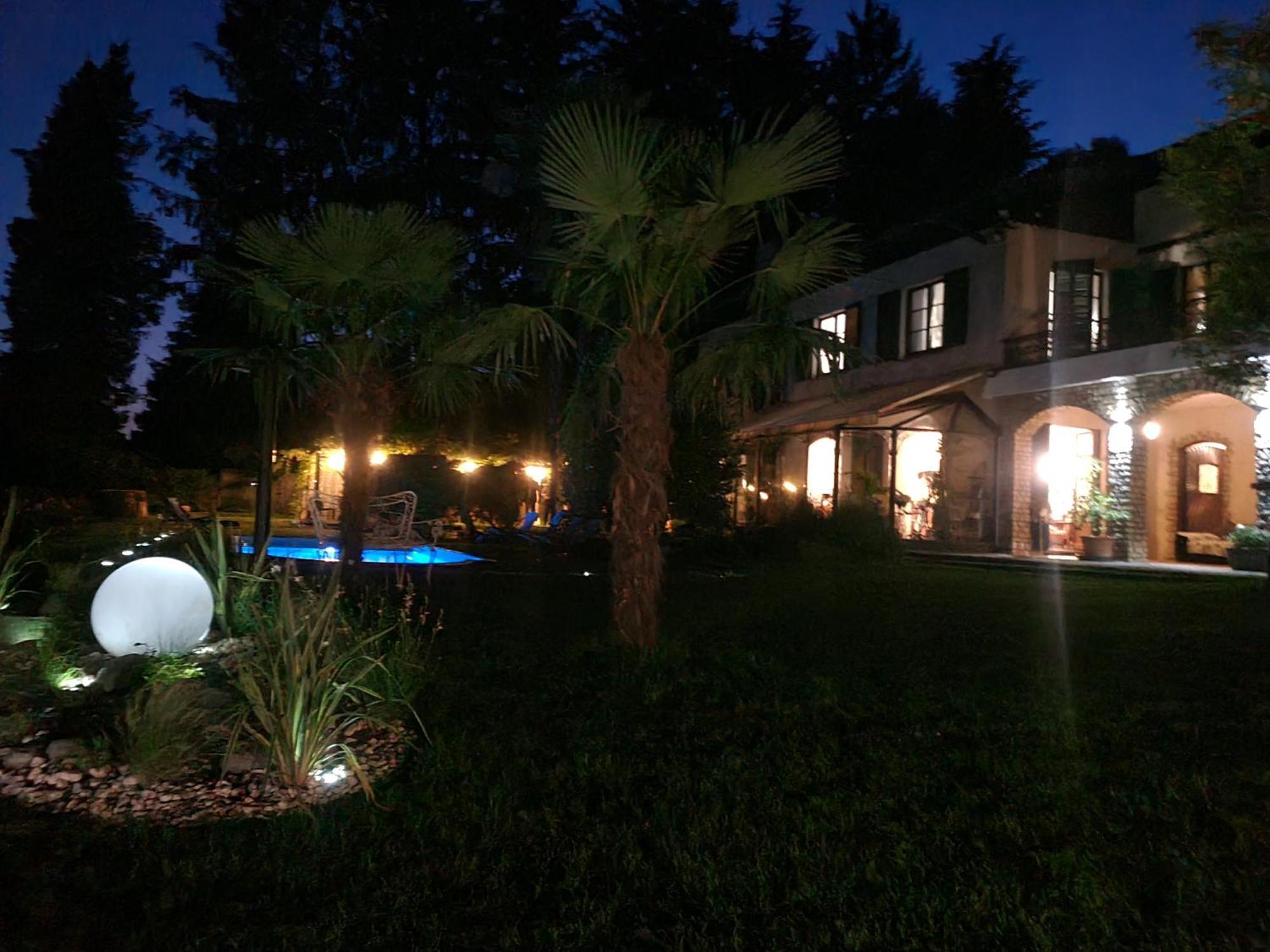 Wonderful Villa Between Como And Milano Sirtori Екстериор снимка